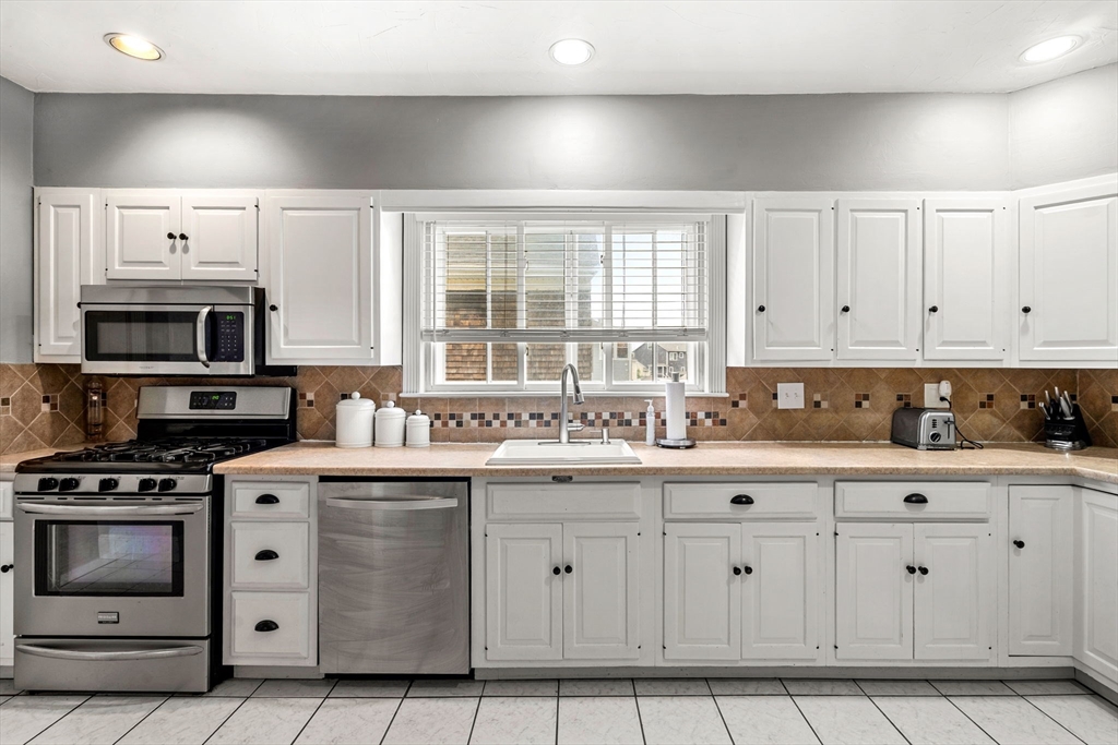 26 Enfield Road Winthrop, MA 02152 - Photo 33 of 41 Gallery Image 33