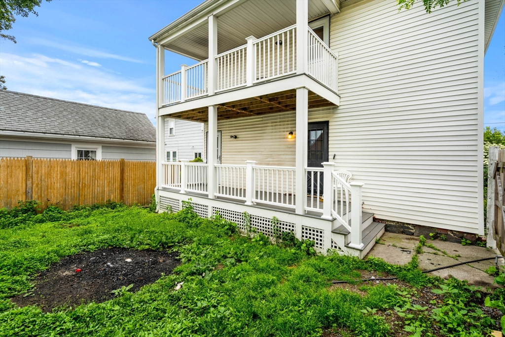 26 Enfield Road Winthrop, MA 02152 - Photo 4 of 41 Gallery Image 4