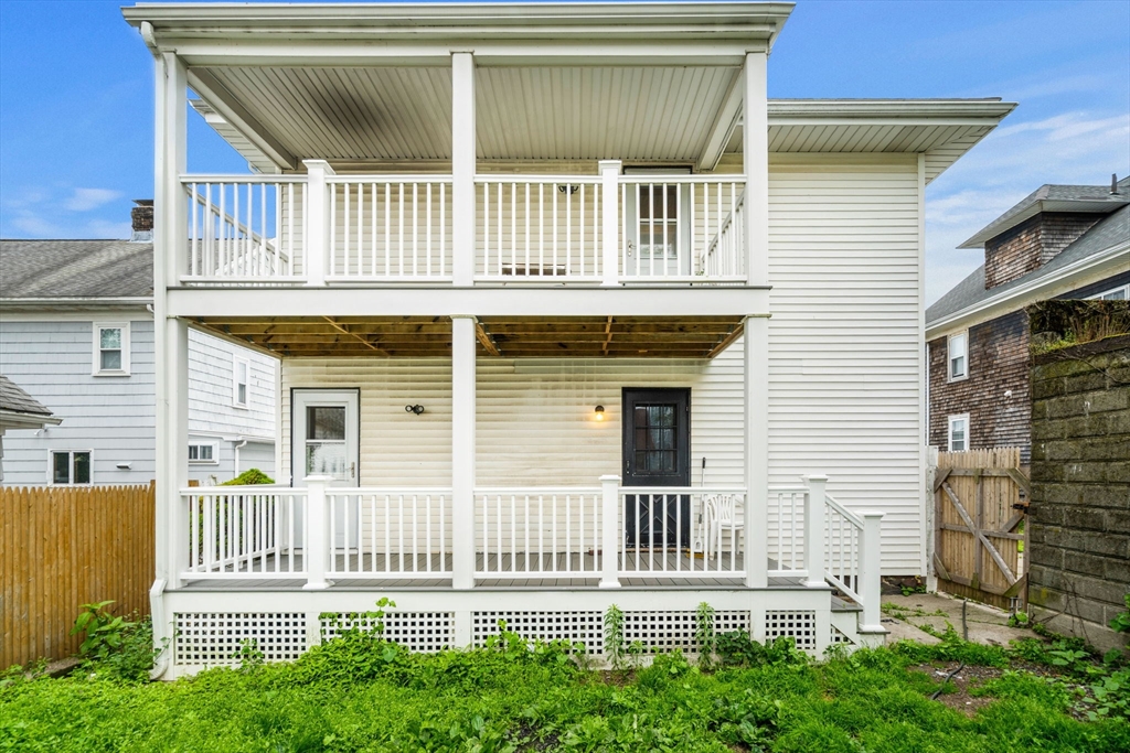 26 Enfield Road Winthrop, MA 02152 - Photo 5 of 41 Gallery Image 5