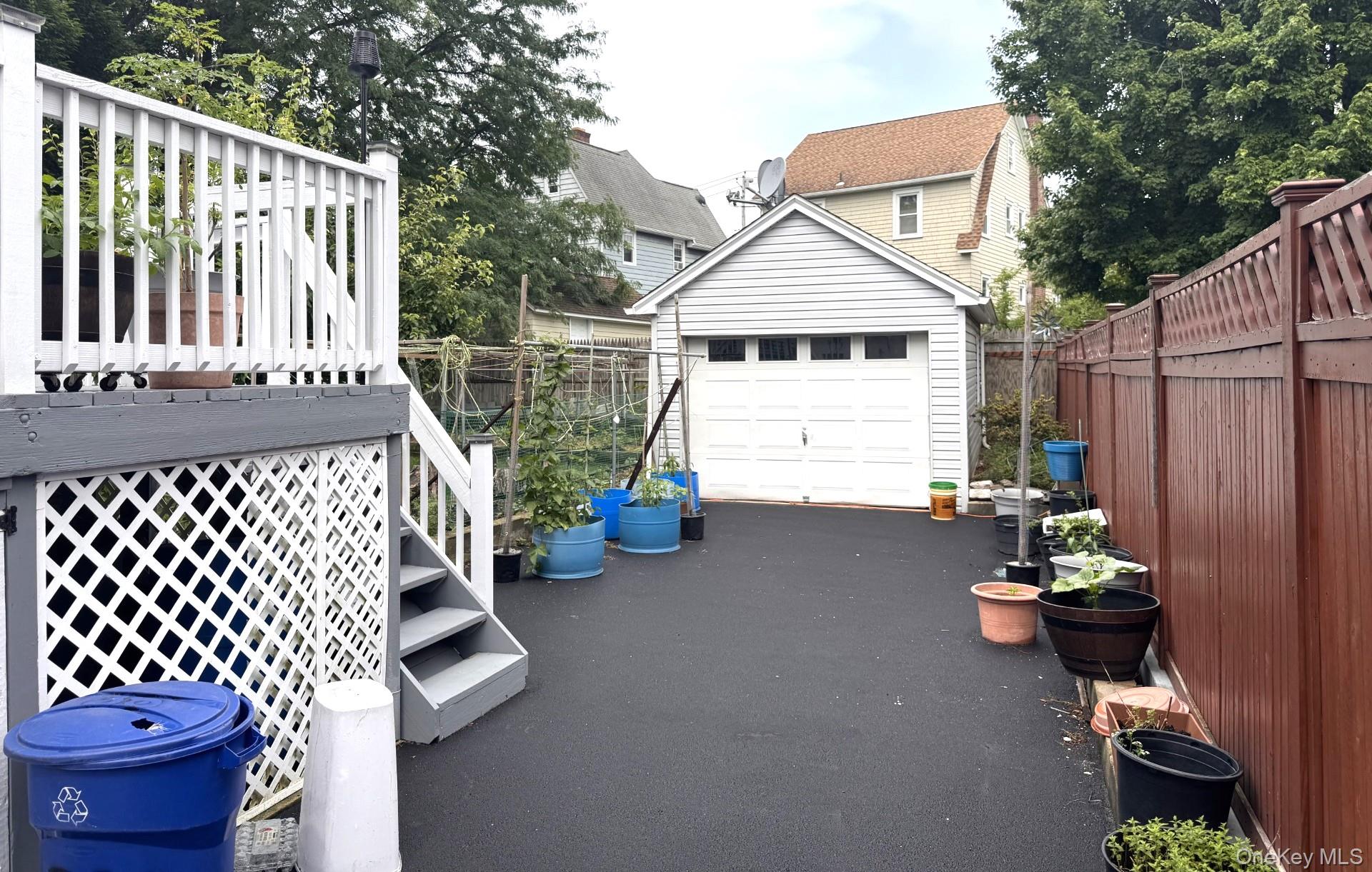 36 Earle Place New Rochelle, NY 10801 - Photo 28 of 36