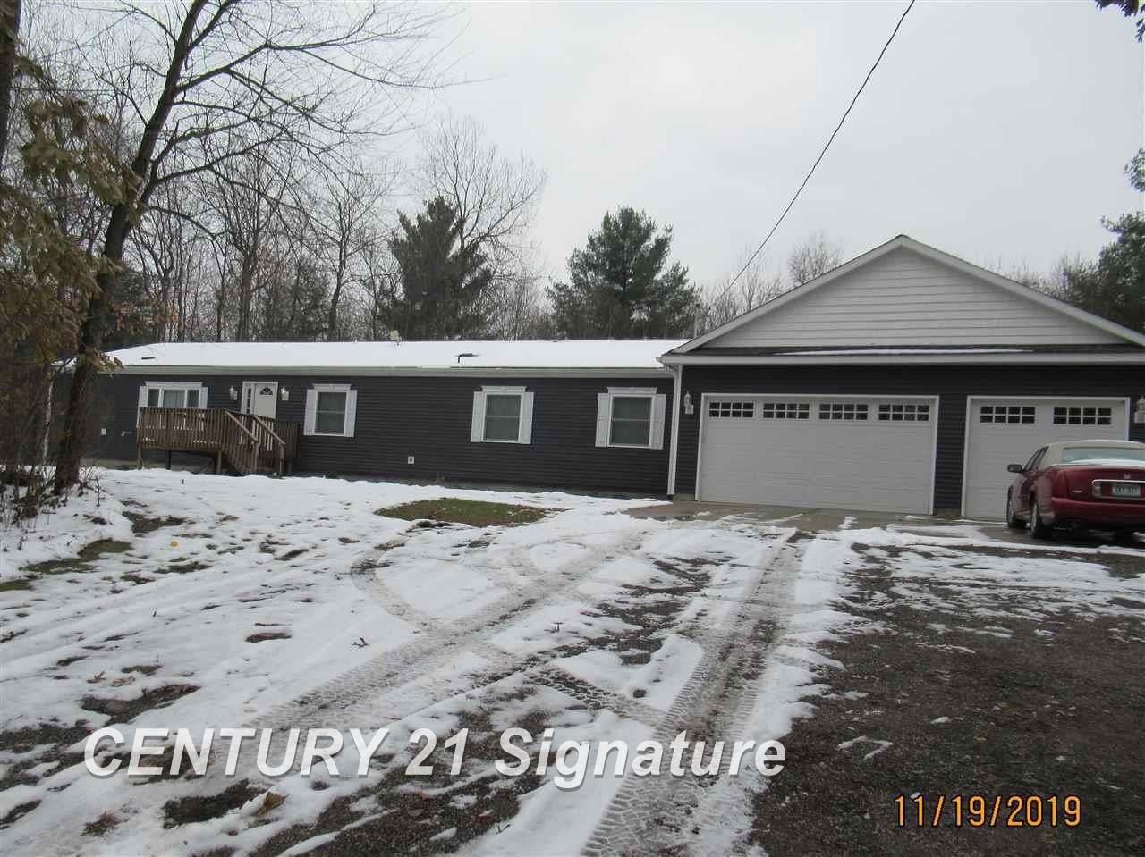 1296 Erskine Road Hemlock, MI 48626 - Photo 2 of 37 Gallery Image 2