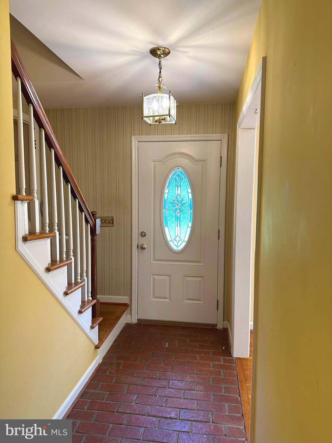 10304 Walker Road Culpeper, VA 22701 - Photo 15 of 16 Brick entry foyer.