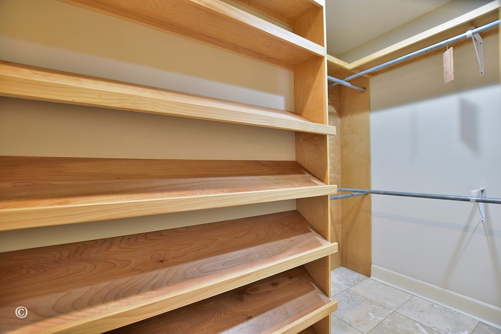 5656 Hamilton Road Pine Mountain, GA 31822 - Photo 29 of 86 Master Closet