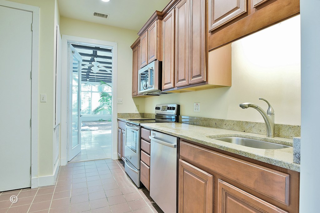 5656 Hamilton Road Pine Mountain, GA 31822 - Photo 37 of 86 Kitchen in Secondary Home