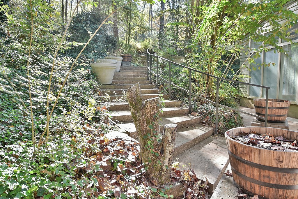 5656 Hamilton Road Pine Mountain, GA 31822 - Photo 54 of 86 Courtyard Second Home Side