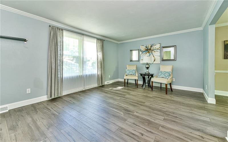 145 McIntyre Road Pittsburgh, PA 15237 - Photo 8 of 25 Gallery Image 8