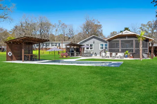 $899,987 | 1129 Duboise Drive, Summerton, SC 29148