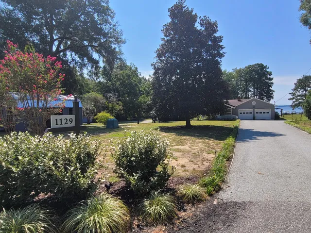 $899,987 | 1129 Duboise Drive, Summerton, SC 29148