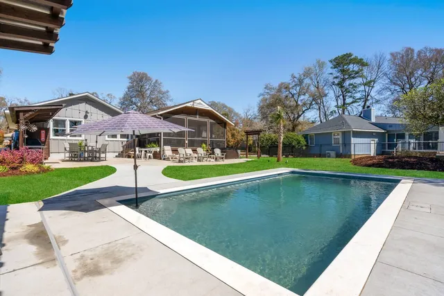 $899,987 | 1129 Duboise Drive, Summerton, SC 29148