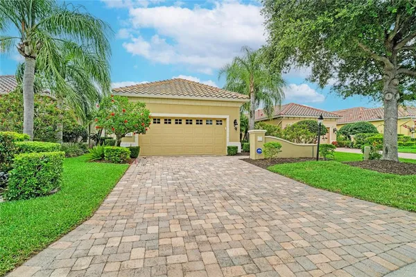 $569,900 | 7361 Wexford Court, Lakewood Ranch, FL 34202