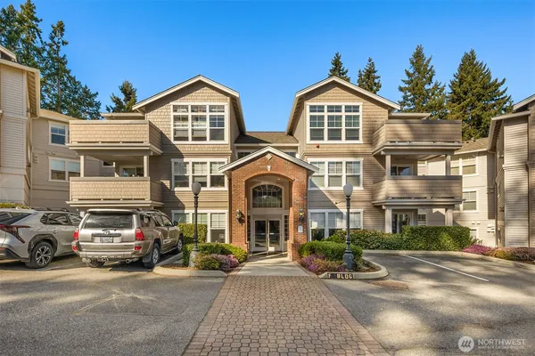 $590,000 | 8500 Main Street, Unit F101, Edmonds, WA 98026