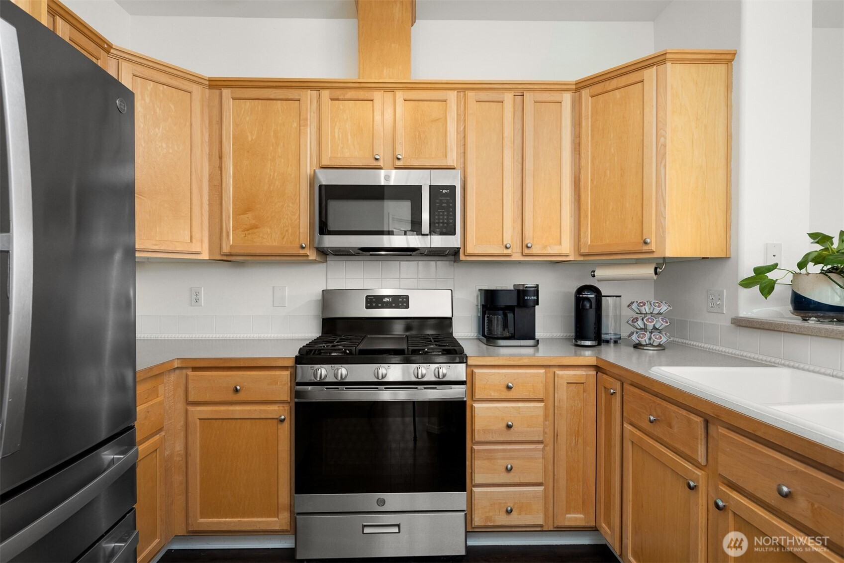 8500 Main Street, Unit F101 Edmonds, WA 98026 - Photo 8 of 24