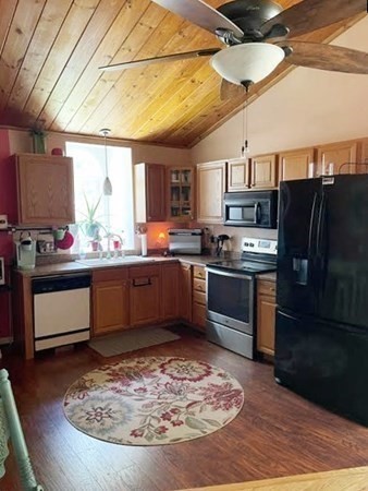 40 R Bellingham Road Blackstone, MA 01504 - Photo 15 of 24