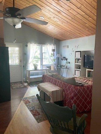 40 R Bellingham Road Blackstone, MA 01504 - Photo 17 of 24