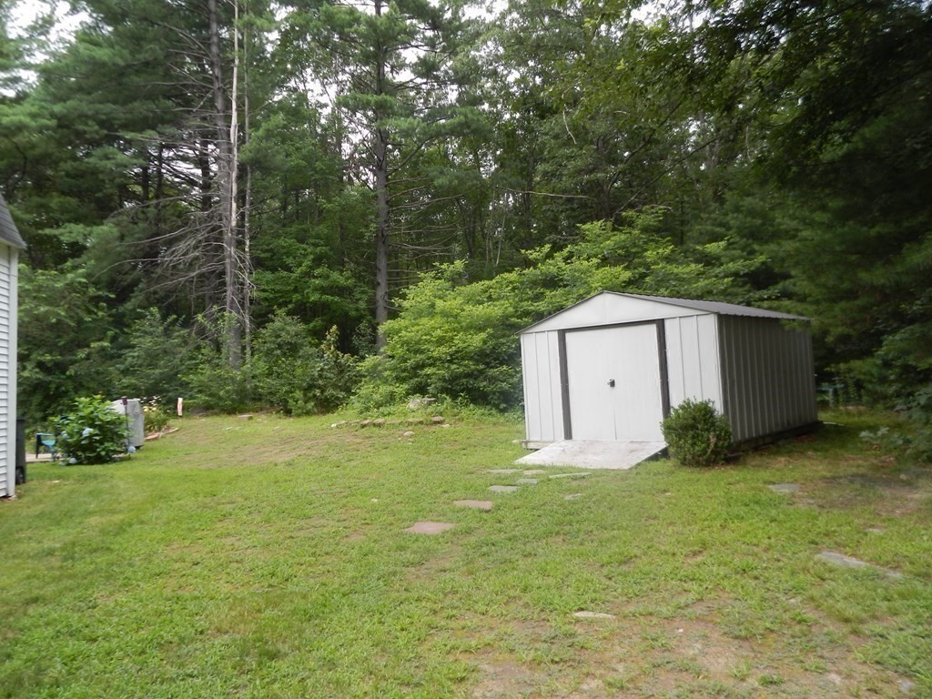 40 R Bellingham Road Blackstone, MA 01504 - Photo 18 of 24