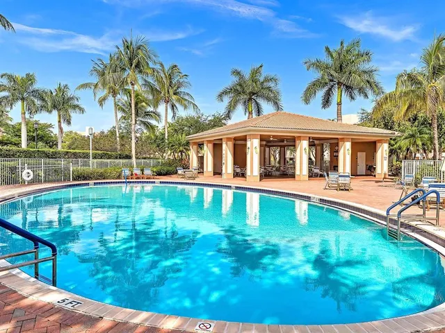 $225,000 | 7775 Yardley Drive, Unit 110, Tamarac, FL 33321