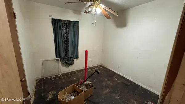 $89,900 | 105 Cairo Drive, Vicksburg, MS 39180