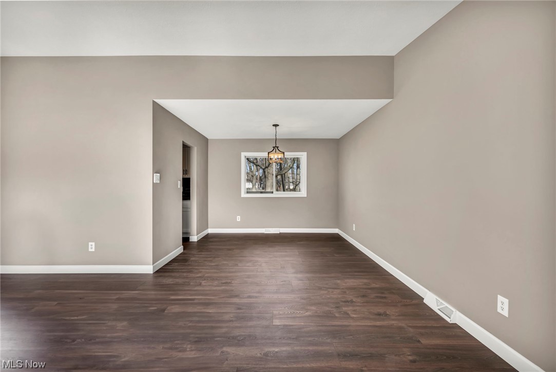 1017 Millridge Road Cleveland, OH 44143 - Photo 4 of 27 Gallery Image 4