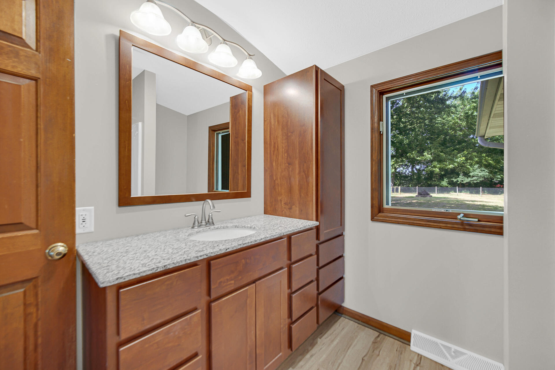 2372 South Taylor Road Mill Creek, IN 46365 - Photo 21 of 29 1920x1280