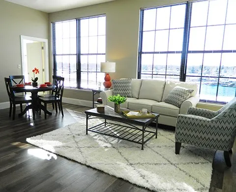 $3,085 | 91 Main Street, Unit 302, Warren, RI 02885