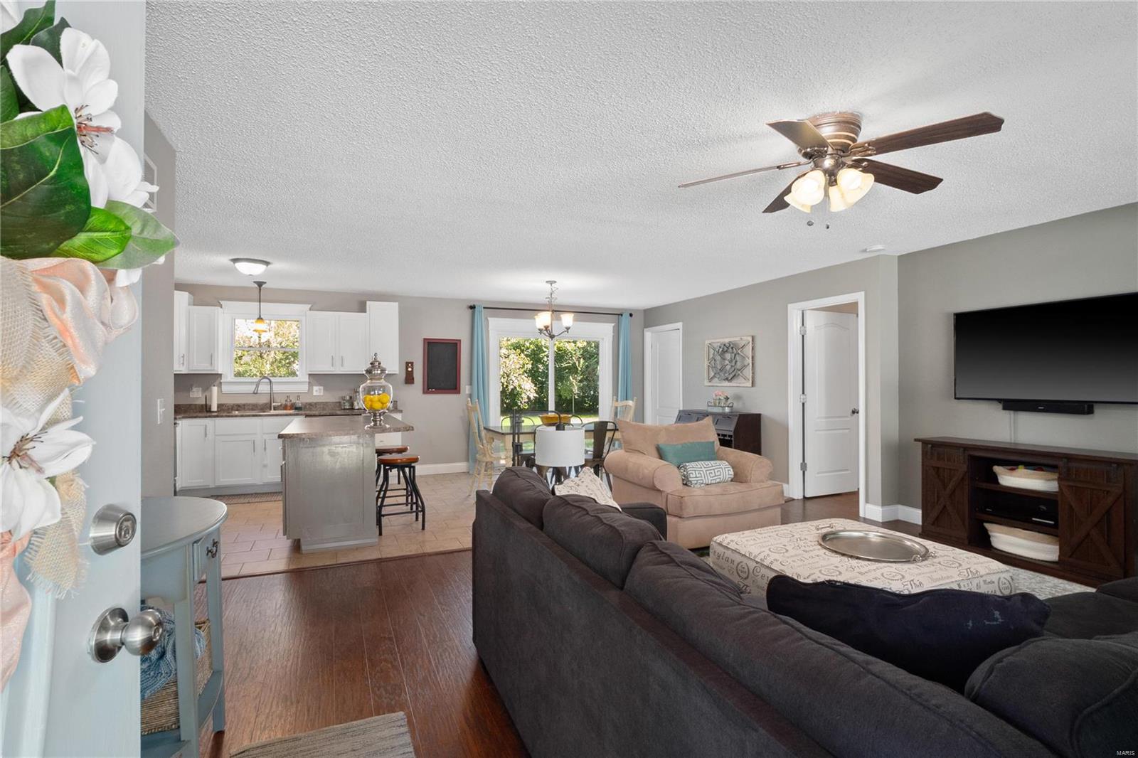 503 Riggin Road Troy, IL 62294 - Photo 2 of 32 Gallery Image 2