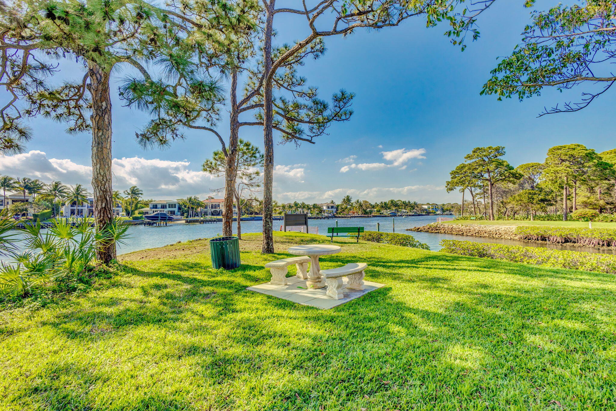 601 Seafarer Circle, Unit 504 Jupiter, FL 33477 - Photo 23 of 31 53-web-or-mls-52-print-06_5d1a0140