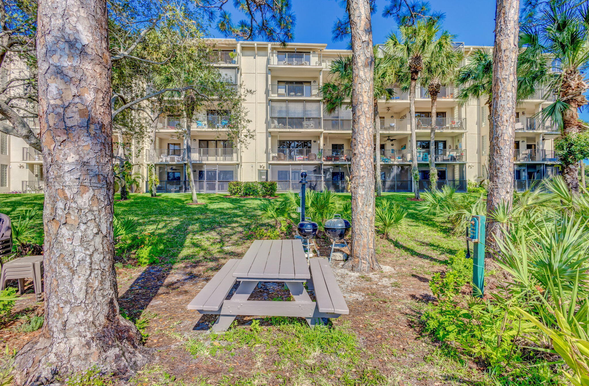 601 Seafarer Circle, Unit 504 Jupiter, FL 33477 - Photo 24 of 31 54-web-or-mls-53-print-07_5d1a0165