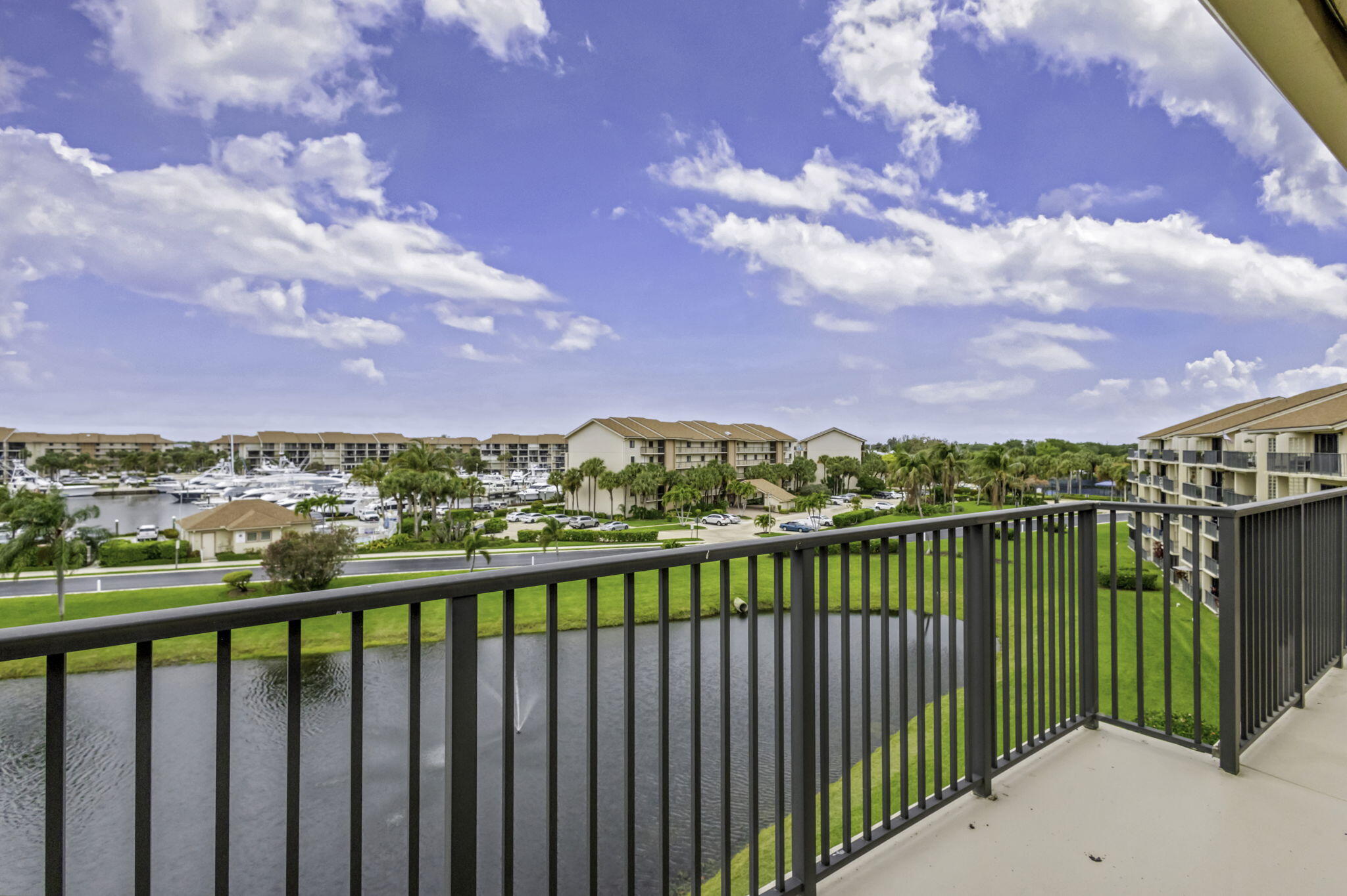 601 Seafarer Circle, Unit 504 Jupiter, FL 33477 - Photo 6 of 31 patio