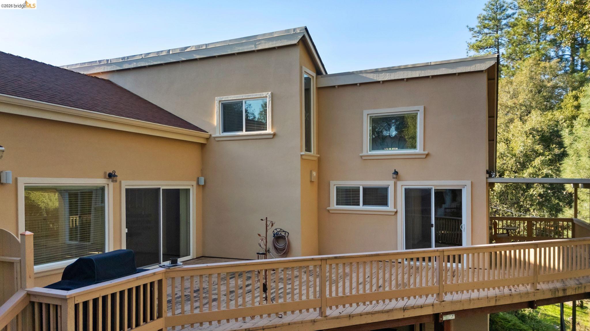 21916 Phoenix Lake Road Sonora, CA 95370 - Photo 40 of 48 a view of a house with a small yard