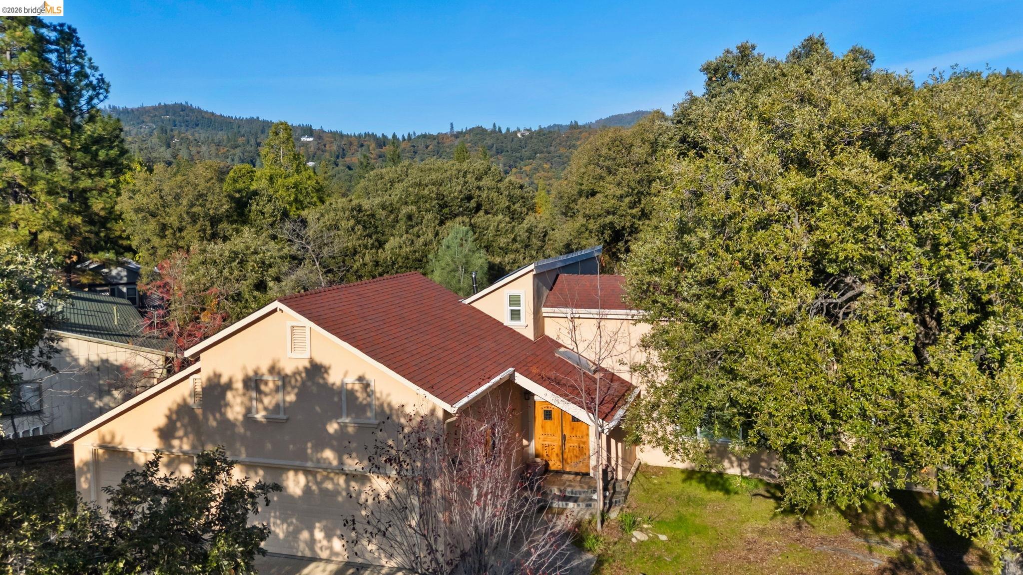 21916 Phoenix Lake Road Sonora, CA 95370 - Photo 42 of 48 a view of a yard