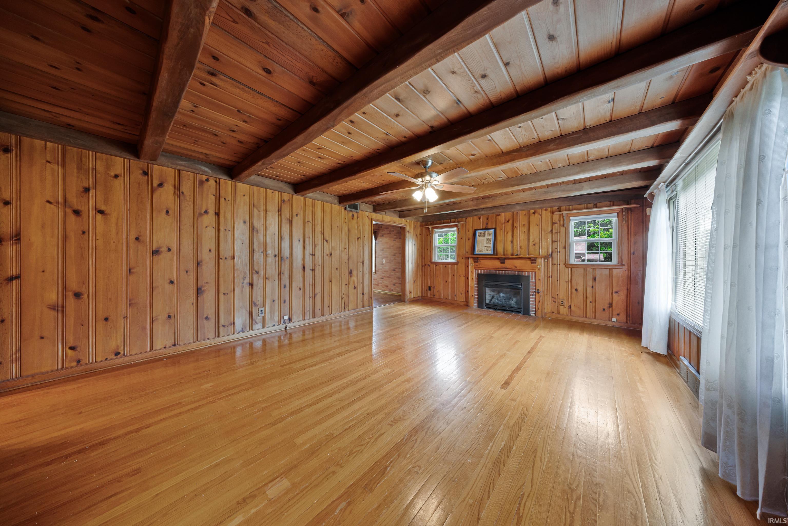 2304 East Lake Road Princeton, IN 47670 - Photo 3 of 31 Gallery Image 3