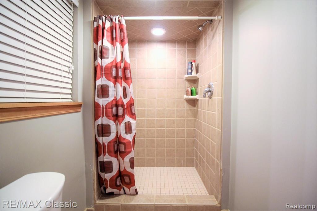 40611 West 10 Mile Road Novi, MI 48375 - Photo 28 of 42