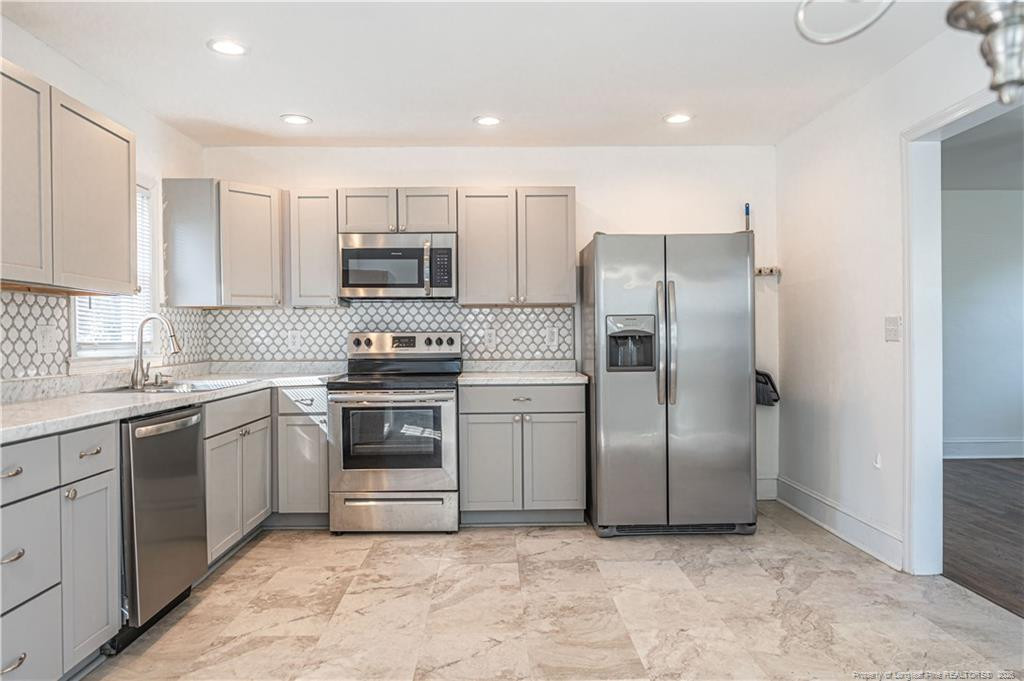 1011 Anarine Road Fayetteville, NC 28303 - Photo 6 of 21