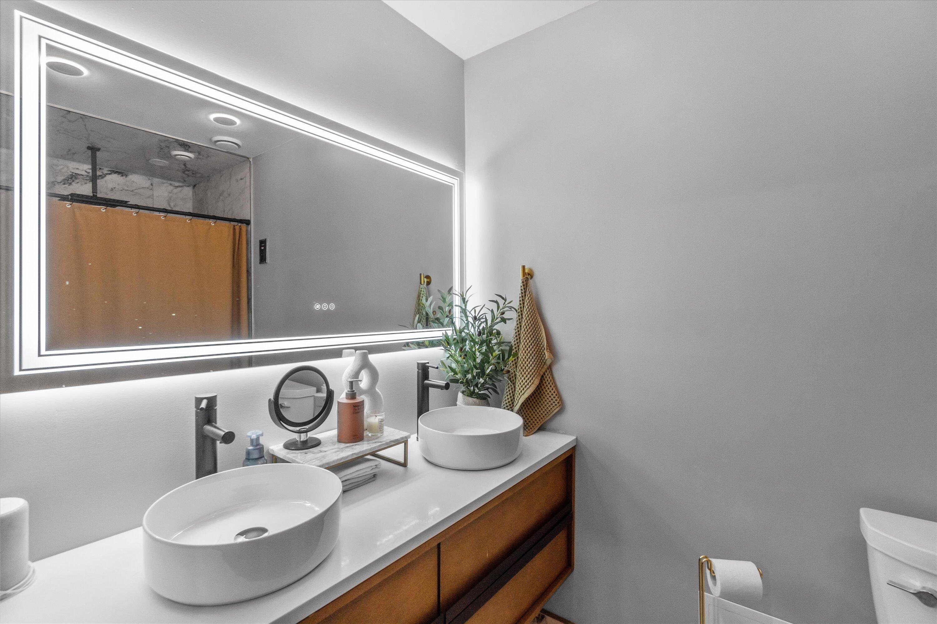 2430 Good Hope Road, Unit 43 Glendale, WI 53209 - Photo 26 of 30 Master Bath