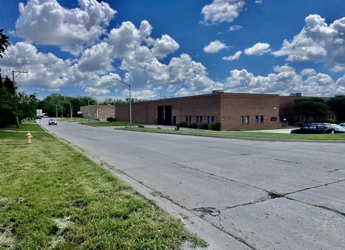 600 East Armitage Avenue Addison, IL 60101 - Photo 8 of 9