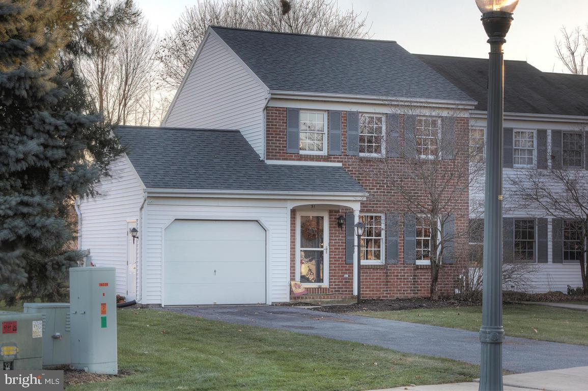 51 Robinhill Drive Lititz, PA 17543 - Photo 2 of 35 Gallery Image 2