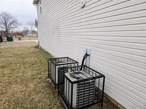 $500,000 | 1367 Pennsylvania Avenue, East St. Louis, IL 62205
