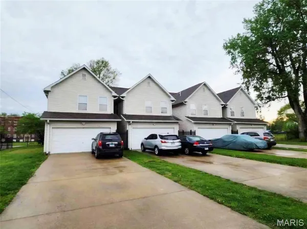$500,000 | 1367 Pennsylvania Avenue, East St. Louis, IL 62205