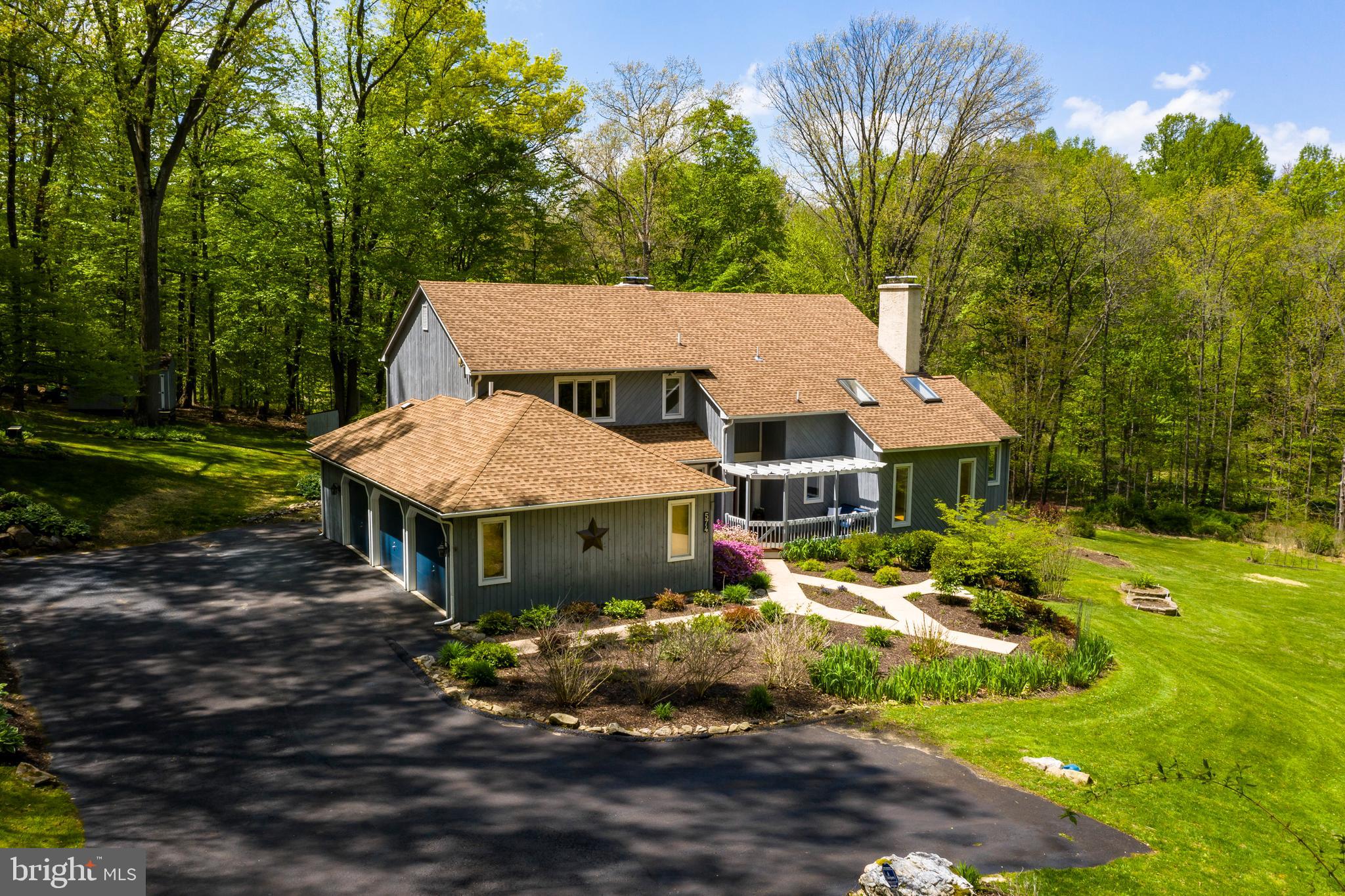 574 Corner Ketch Road Downingtown, PA 19335 - Photo 2 of 34 Gallery Image 2