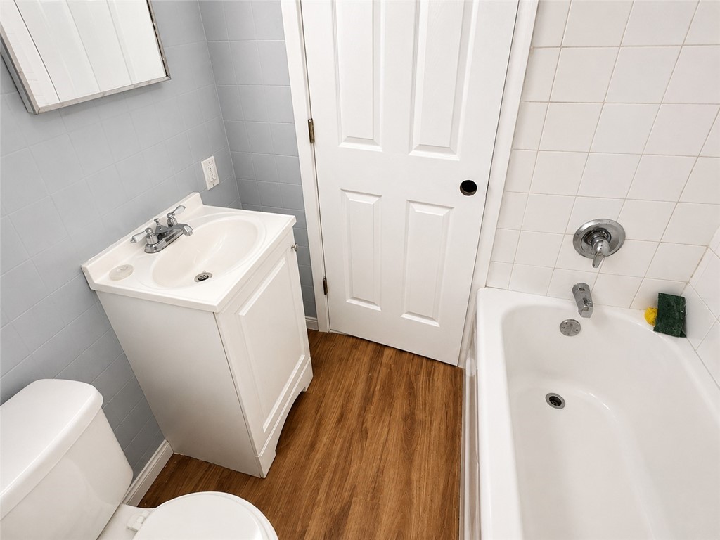 1052-1056 Dewey Avenue, Unit 1052 Rochester, NY 14613 - Photo 13 of 24