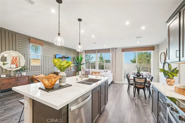 $733,515 | 16051 Montenegro Lane, Fontana, CA 92336