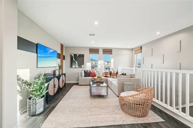 $733,515 | 16051 Montenegro Lane, Fontana, CA 92336