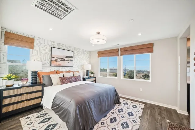 $733,515 | 16051 Montenegro Lane, Fontana, CA 92336