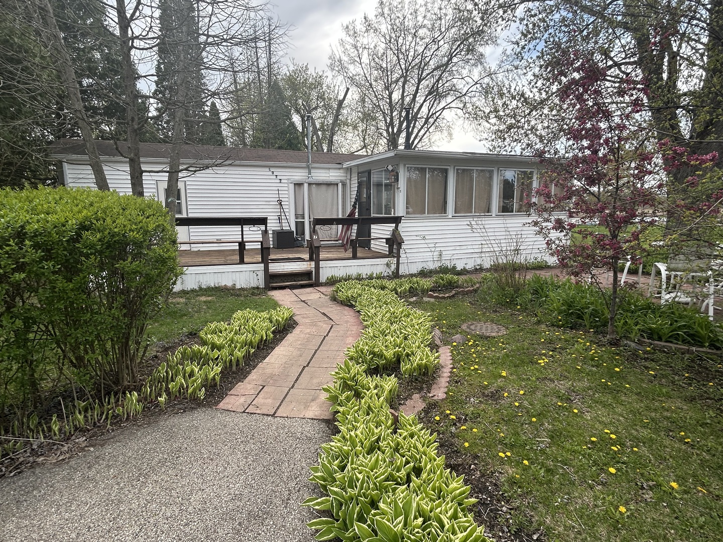 1009 Bay Road, Unit 7 McHenry, IL 60051 - Photo 2 of 15 Gallery Image 2