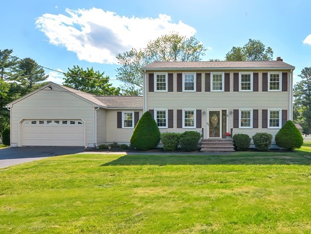 3 Stanford Road Franklin, MA 02038 - Photo 1 of 40 Gallery Image 1