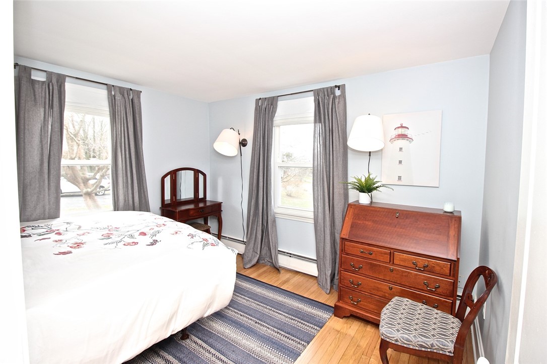 139 Coggeshall Avenue Newport, RI 02840 - Photo 17 of 50 First Floor Bedroom #1