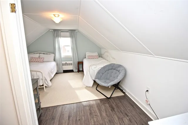 $3,700 | 139 Coggeshall Avenue, Newport, RI 02840