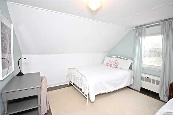 $3,700 | 139 Coggeshall Avenue, Newport, RI 02840