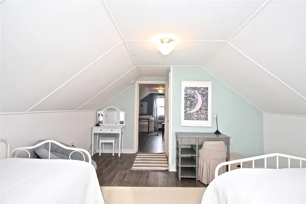 $3,700 | 139 Coggeshall Avenue, Newport, RI 02840