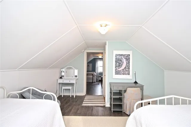 $3,700 | 139 Coggeshall Avenue, Newport, RI 02840